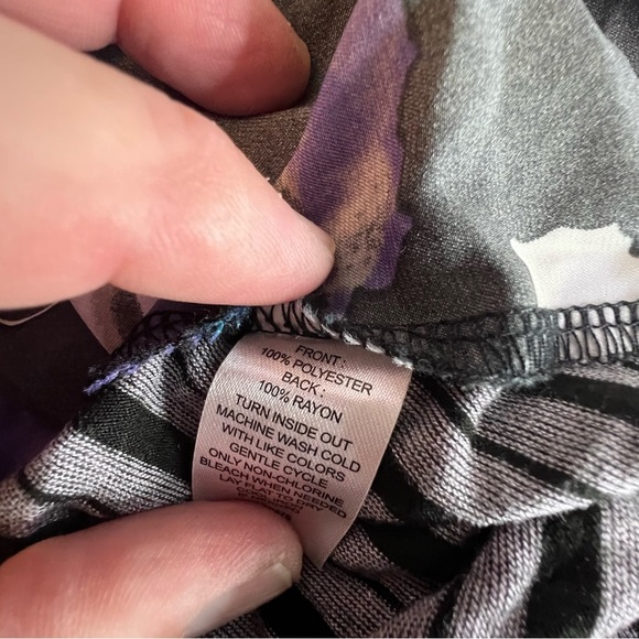 Cynthia Rowley Womens Medium Modern Wayercolor Floral Print Top - Picture 3 of 7